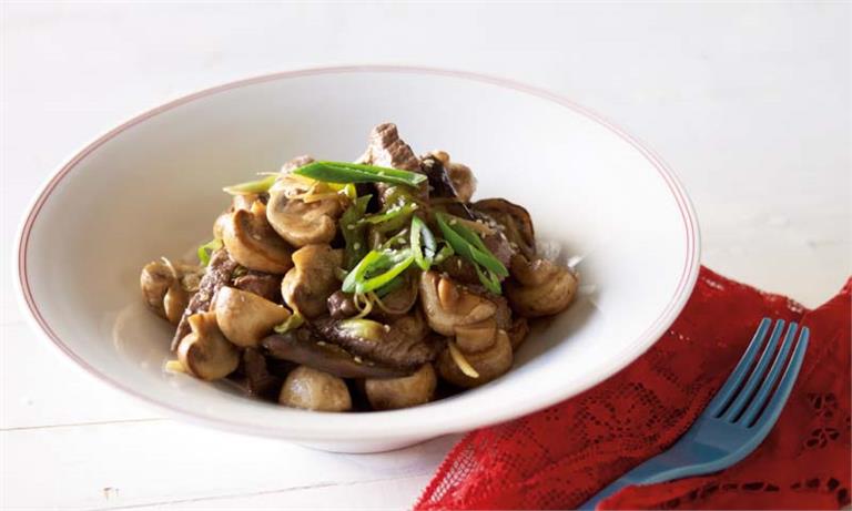 Japanese beef, mushroom and eggplant stir-fry | CSIRO Total Wellbeing Diet
