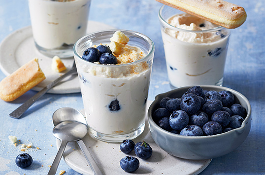 Upside-down blueberry cheesecakes | CSIRO Total Wellbeing Diet