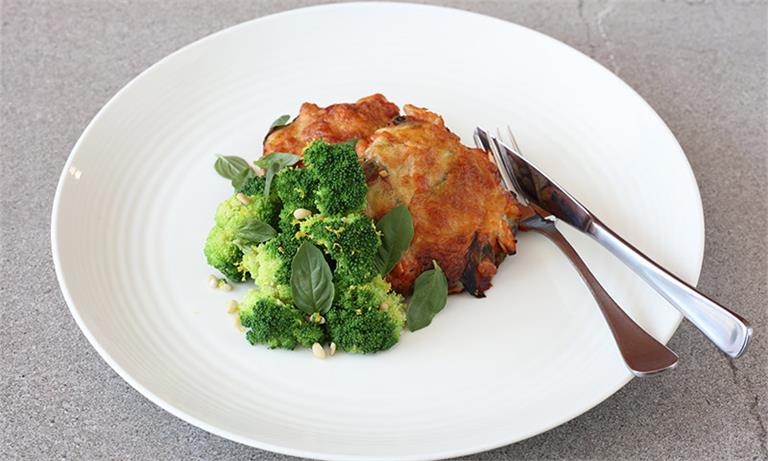 Mushroom parmigiana with lemon broccoli | CSIRO Total Wellbeing Diet