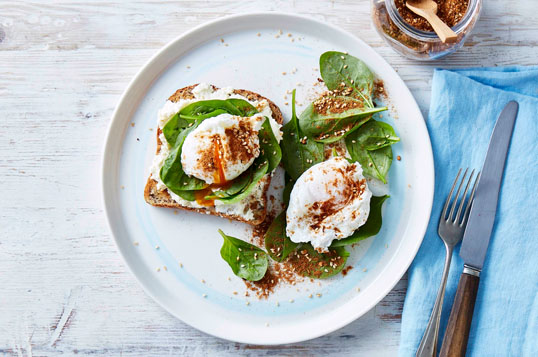 Poached eggs with ricotta & sesame dukkha | CSIRO Total Wellbeing Diet