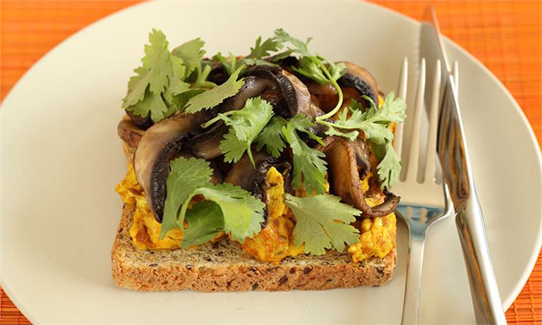 Indian scrambled eggs | CSIRO Total Wellbeing Diet
