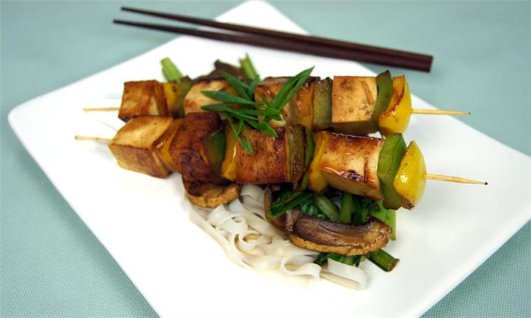 Sweet soy BBQ tofu skewers | CSIRO Total Wellbeing Diet