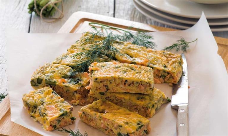 Smoked salmon and asparagus frittata | CSIRO Total Wellbeing Diet-image
